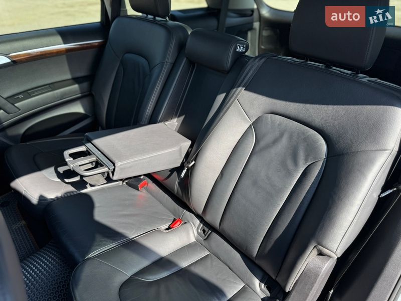 Внедорожник / Кроссовер Audi Q7 2014 в Умани