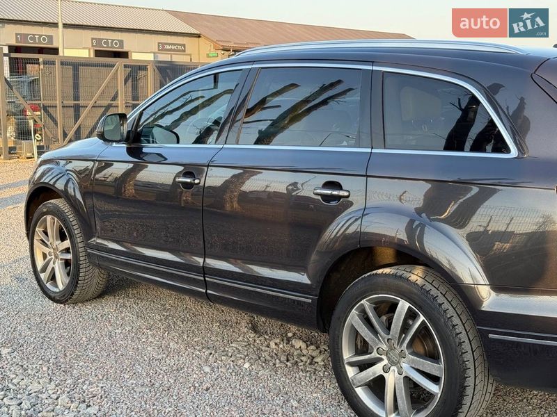 Позашляховик / Кросовер Audi Q7 2010 в Стрию