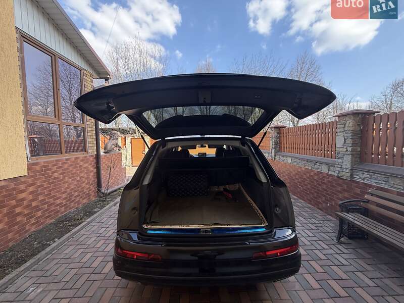 Внедорожник / Кроссовер Audi Q7 2018 в Хмельницком
