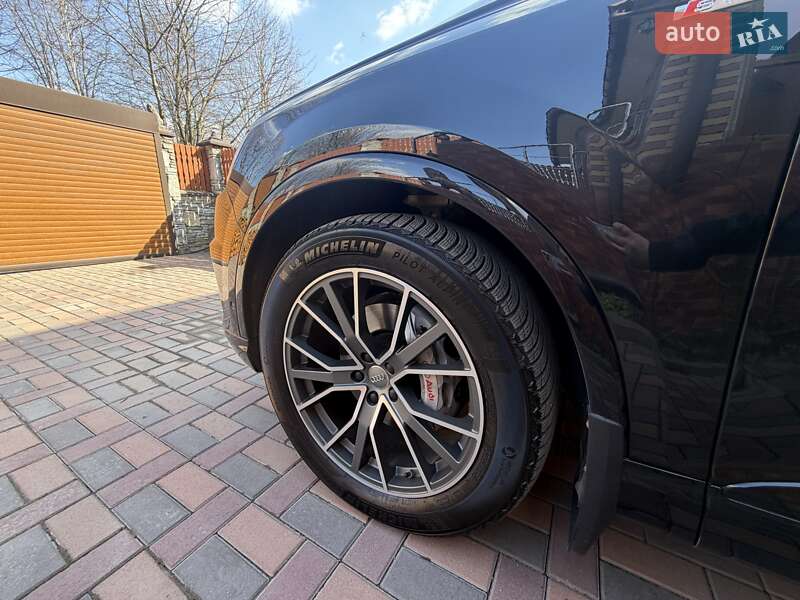 Внедорожник / Кроссовер Audi Q7 2018 в Хмельницком