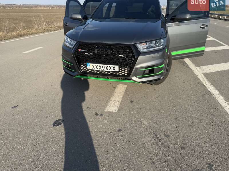 Внедорожник / Кроссовер Audi Q7 2017 в Житомире