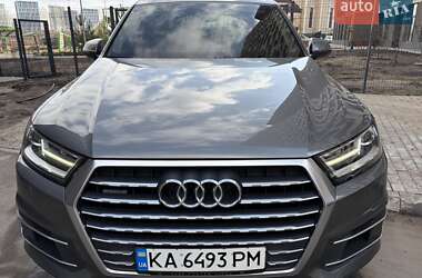 Внедорожник / Кроссовер Audi Q7 2016 в Киеве