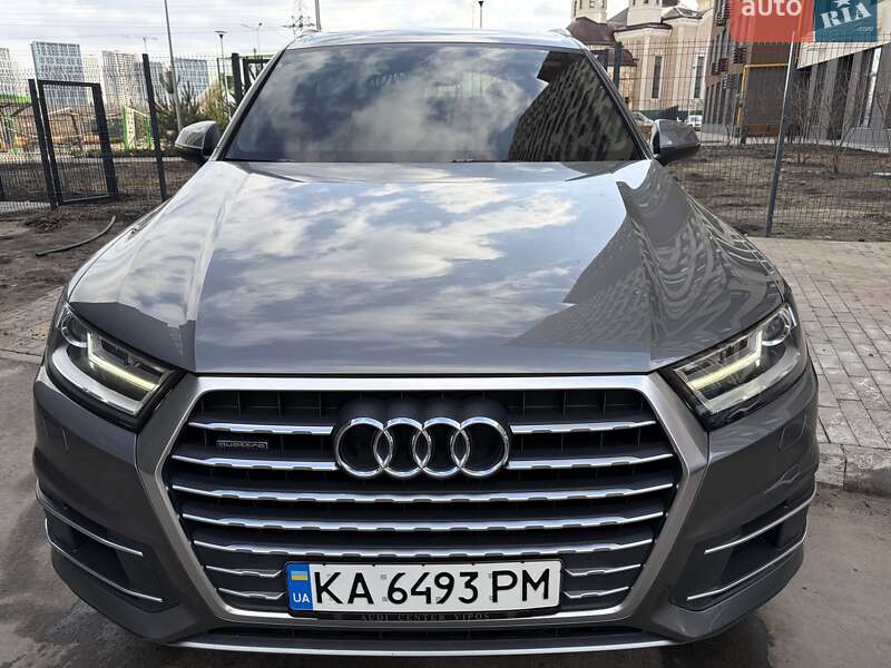Внедорожник / Кроссовер Audi Q7 2016 в Киеве