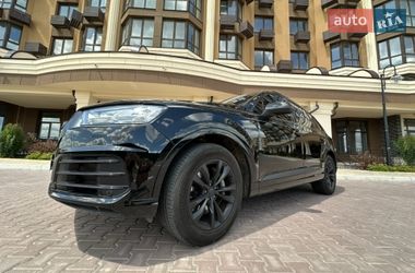 Внедорожник / Кроссовер Audi Q7 2016 в Киеве