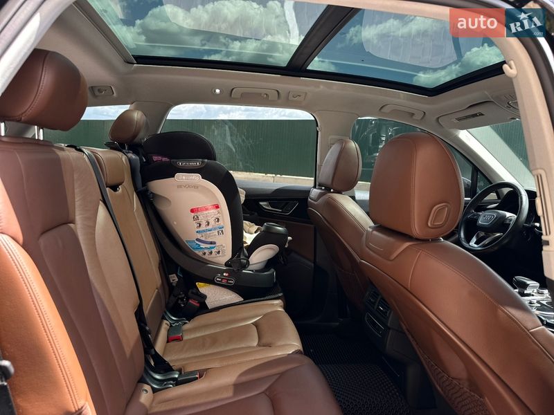 Внедорожник / Кроссовер Audi Q7 2016 в Киеве