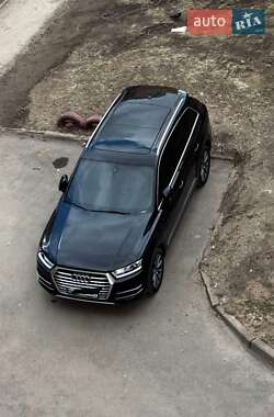 Внедорожник / Кроссовер Audi Q7 2018 в Кривом Роге