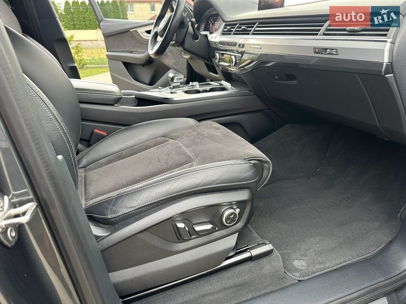 Внедорожник / Кроссовер Audi Q7 2018 в Тернополе