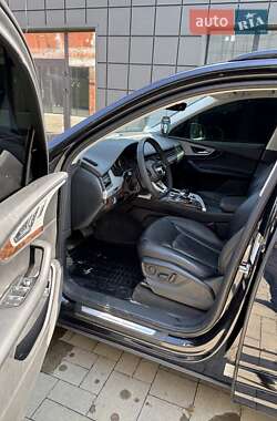 Внедорожник / Кроссовер Audi Q7 2017 в Тячеве