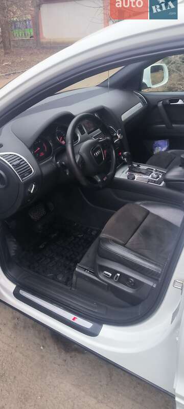 Позашляховик / Кросовер Audi Q7 2011 в Умані фото 10 Позашляховик / Кросовер Audi Q7 2011 в Умані