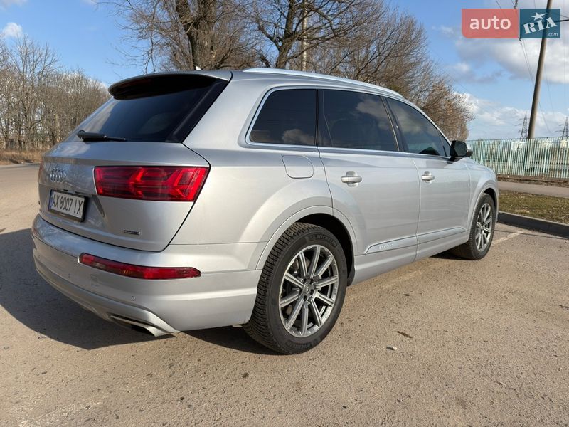 Внедорожник / Кроссовер Audi Q7 2019 в Полтаве