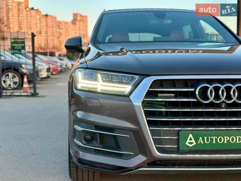 Позашляховик / Кросовер Audi Q7 2017 в Києві фото 14 Позашляховик / Кросовер Audi Q7 2017 в Києві