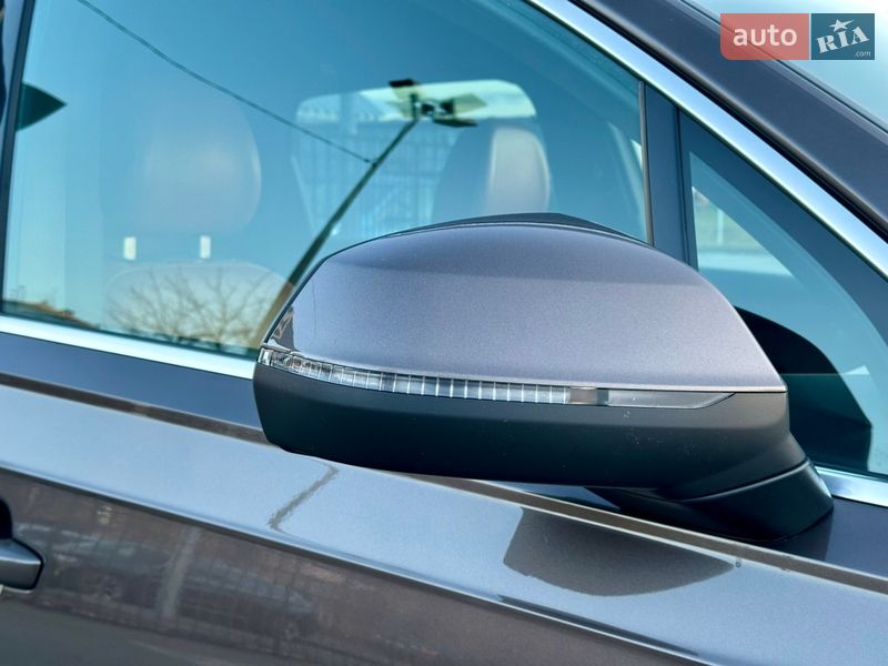 Позашляховик / Кросовер Audi Q7 2017 в Києві фото 19 Позашляховик / Кросовер Audi Q7 2017 в Києві