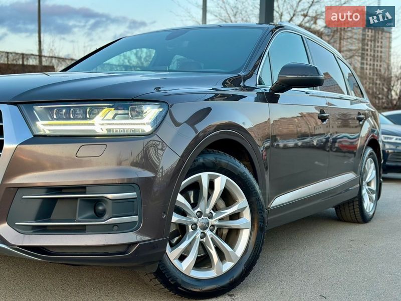 Позашляховик / Кросовер Audi Q7 2017 в Києві фото 13 Позашляховик / Кросовер Audi Q7 2017 в Києві