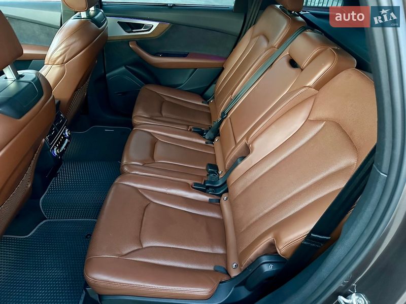 Позашляховик / Кросовер Audi Q7 2017 в Києві фото 40 Позашляховик / Кросовер Audi Q7 2017 в Києві