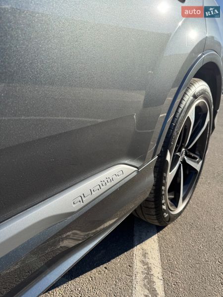 Внедорожник / Кроссовер Audi Q7 2021 в Киеве