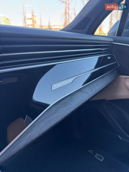 Внедорожник / Кроссовер Audi Q7 2021 в Киеве