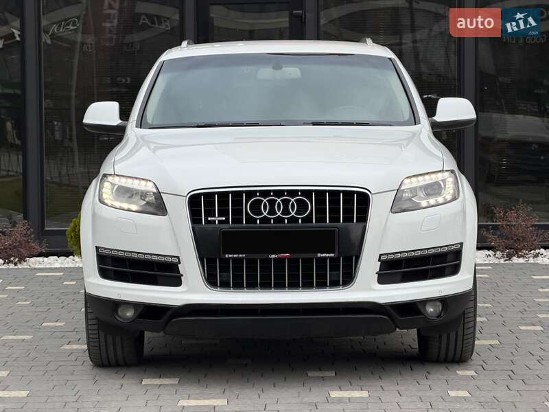 Внедорожник / Кроссовер Audi Q7 2011 в Ужгороде