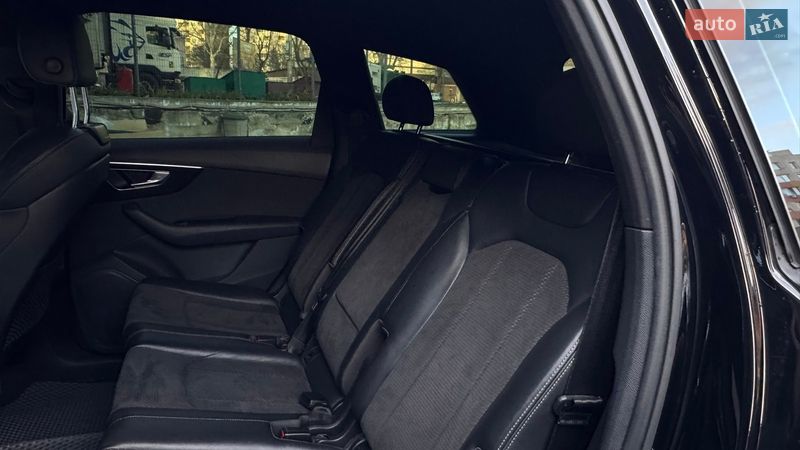 Внедорожник / Кроссовер Audi Q7 2021 в Днепре