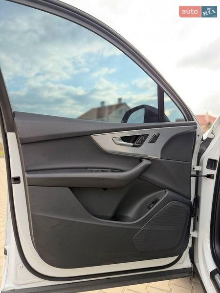 Внедорожник / Кроссовер Audi Q7 2020 в Одессе