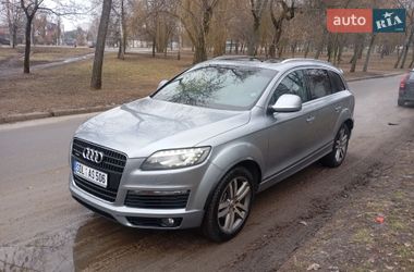 Внедорожник / Кроссовер Audi Q7 2007 в Сумах