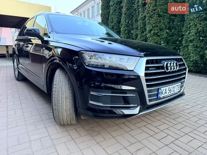 Внедорожник / Кроссовер Audi Q7 2016 в Хмельницком