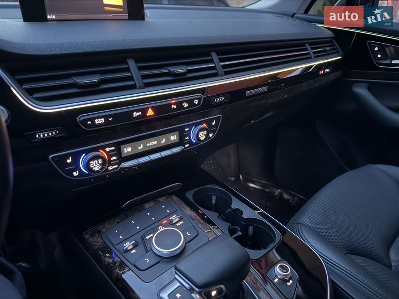 Внедорожник / Кроссовер Audi Q7 2016 в Хмельницком
