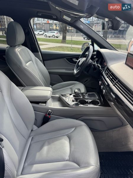 Внедорожник / Кроссовер Audi Q7 2018 в Ужгороде