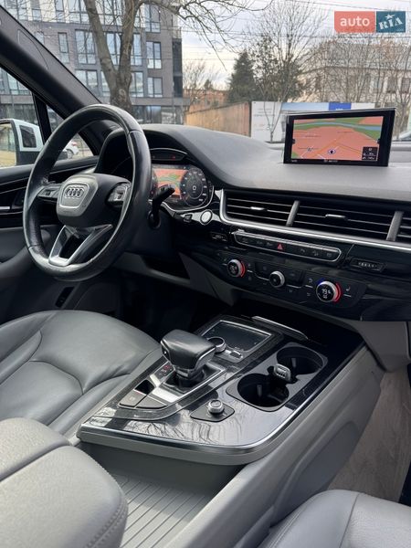 Внедорожник / Кроссовер Audi Q7 2018 в Ужгороде