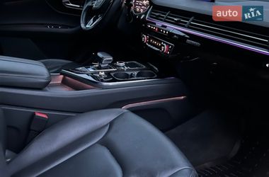 Внедорожник / Кроссовер Audi Q7 2017 в Киеве