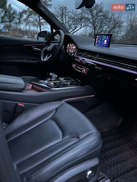 Внедорожник / Кроссовер Audi Q7 2017 в Киеве
