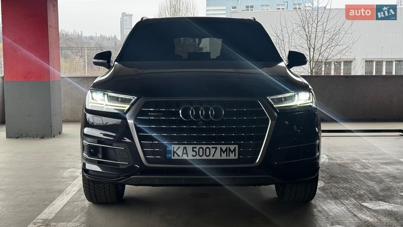 Внедорожник / Кроссовер Audi Q7 2017 в Киеве