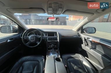 Внедорожник / Кроссовер Audi Q7 2011 в Нововолынске