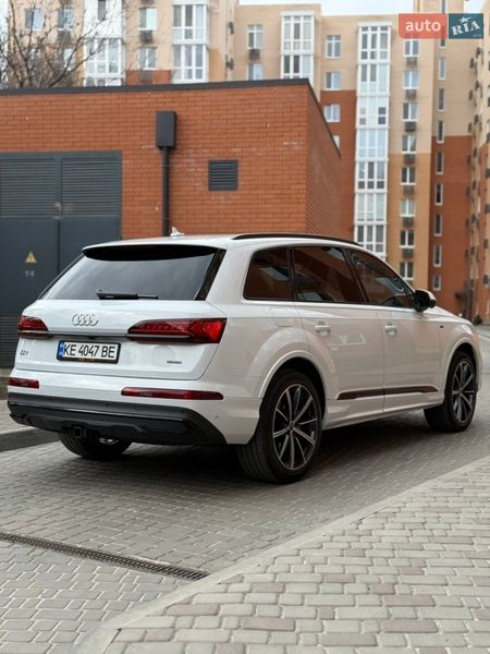 Позашляховик / Кросовер Audi Q7 2023 в Дніпрі фото 29 Позашляховик / Кросовер Audi Q7 2023 в Дніпрі