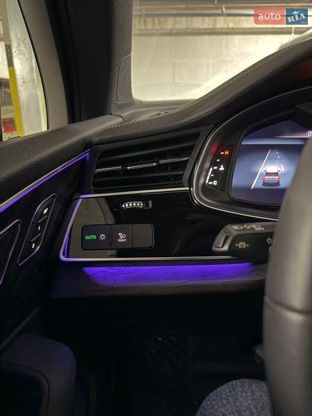 Позашляховик / Кросовер Audi Q7 2023 в Дніпрі фото 31 Позашляховик / Кросовер Audi Q7 2023 в Дніпрі