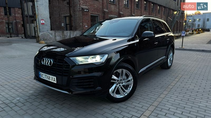 Позашляховик / Кросовер Audi Q7 2019 в Львові