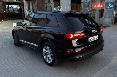 Позашляховик / Кросовер Audi Q7 2019 в Львові