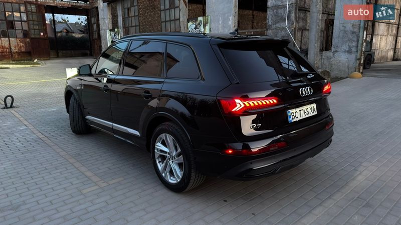 Позашляховик / Кросовер Audi Q7 2019 в Львові