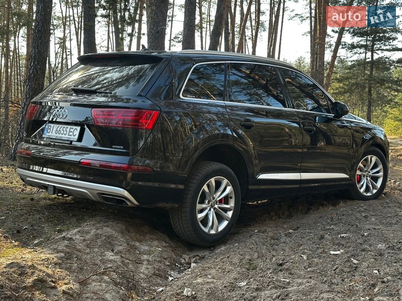 Внедорожник / Кроссовер Audi Q7 2019 в Полтаве