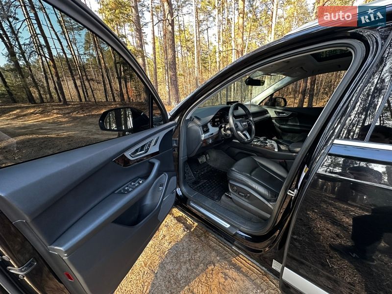Внедорожник / Кроссовер Audi Q7 2019 в Полтаве