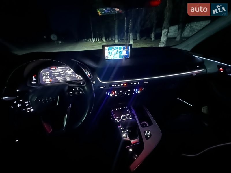 Внедорожник / Кроссовер Audi Q7 2019 в Полтаве