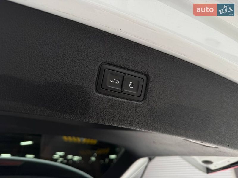 Позашляховик / Кросовер Audi Q7 2016 в Києві фото 29 Позашляховик / Кросовер Audi Q7 2016 в Києві