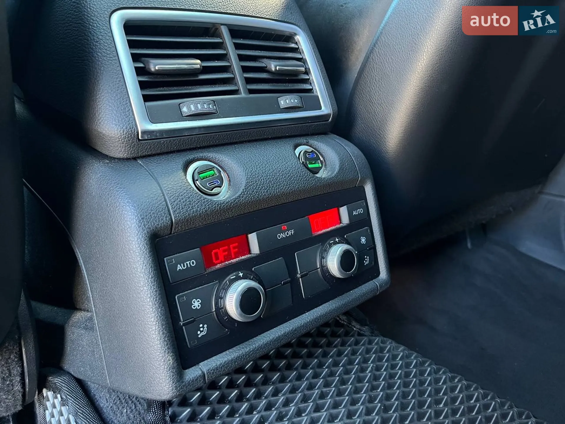 2010 Audi Q7 - мініатюра 16