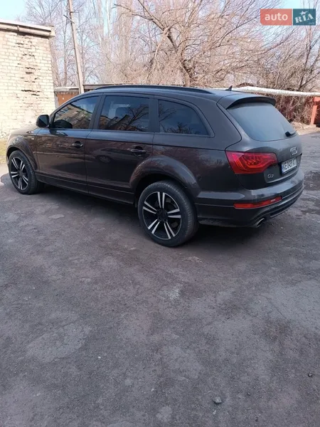Audi Q7 2011