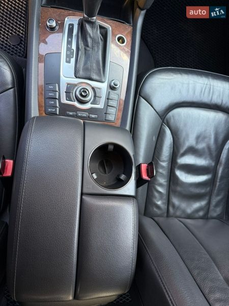 Внедорожник / Кроссовер Audi Q7 2011 в Ладыжине