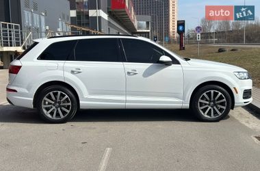 Внедорожник / Кроссовер Audi Q7 2016 в Киеве