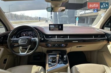 Внедорожник / Кроссовер Audi Q7 2016 в Киеве