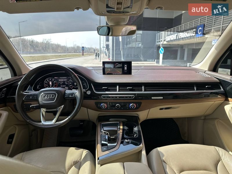Внедорожник / Кроссовер Audi Q7 2016 в Киеве