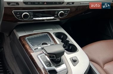 Внедорожник / Кроссовер Audi Q7 2019 в Киеве
