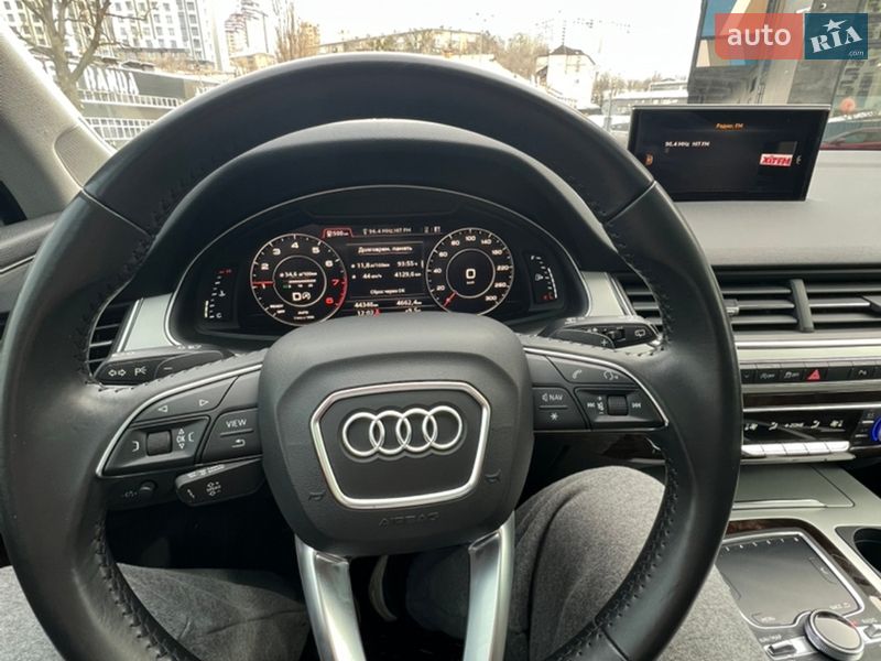 Внедорожник / Кроссовер Audi Q7 2019 в Киеве
