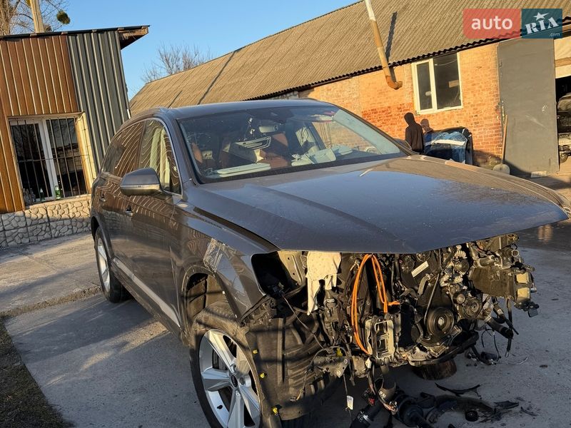 Внедорожник / Кроссовер Audi Q7 2020 в Лубнах